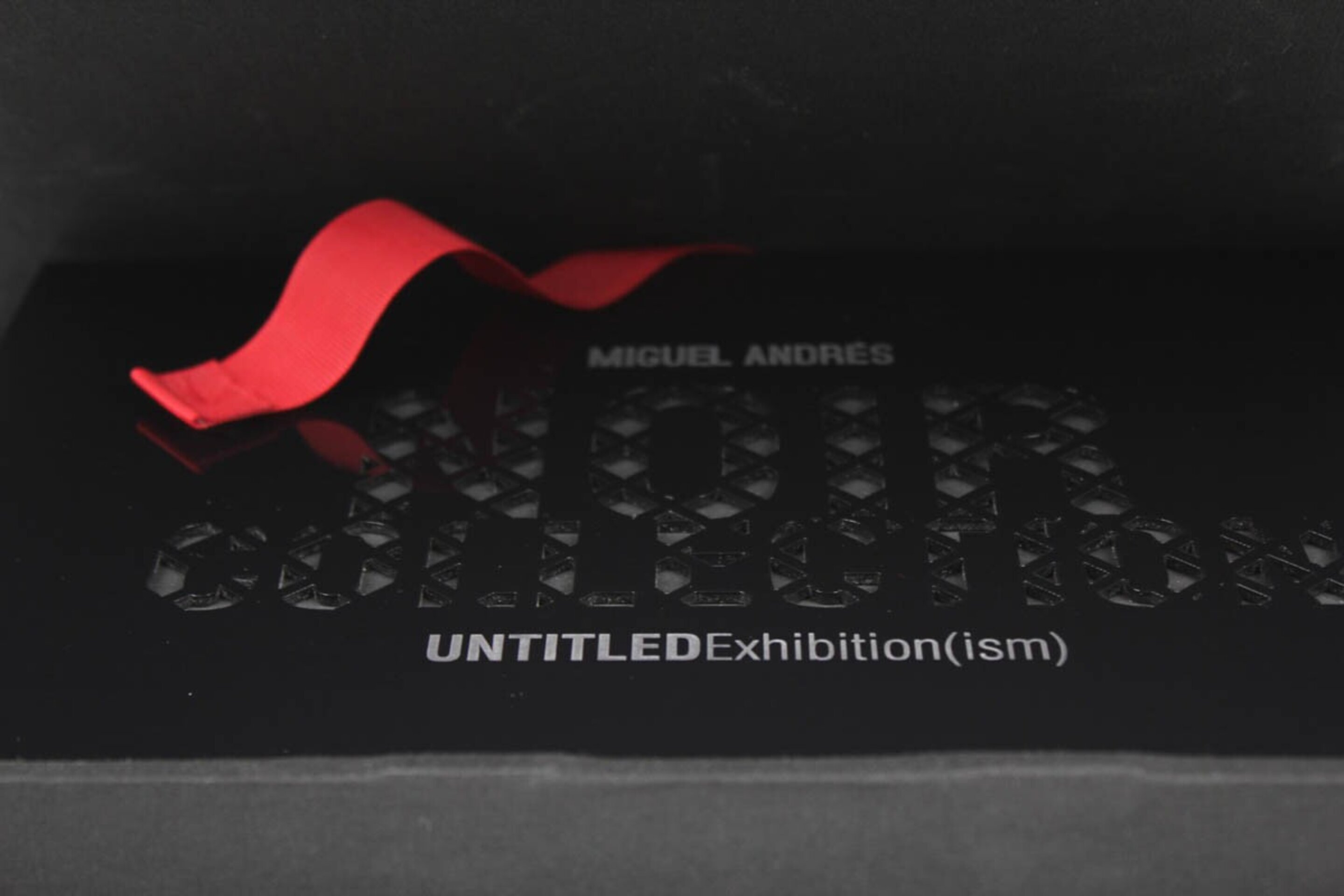 UNTITLEDExibition(ism) Noir Collection Case (Limited Edition) - 7