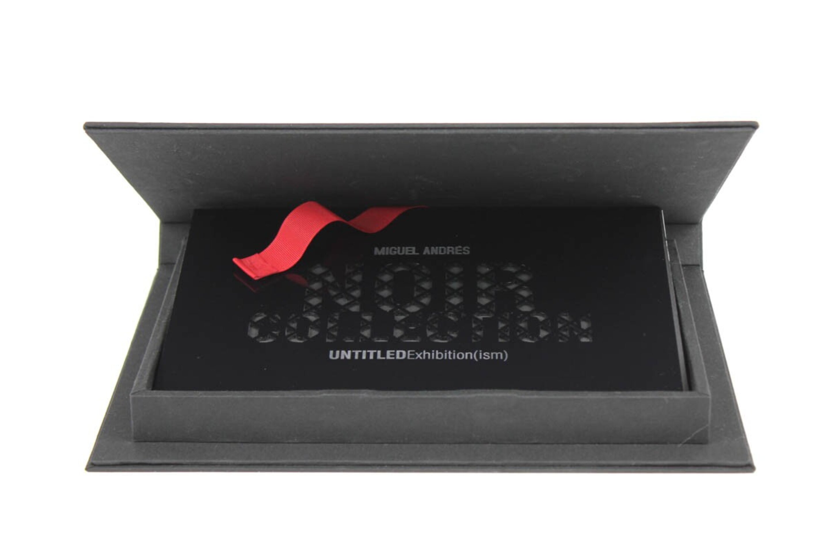 UNTITLEDExibition(ism) Noir Collection Case (Limited Edition) - 17